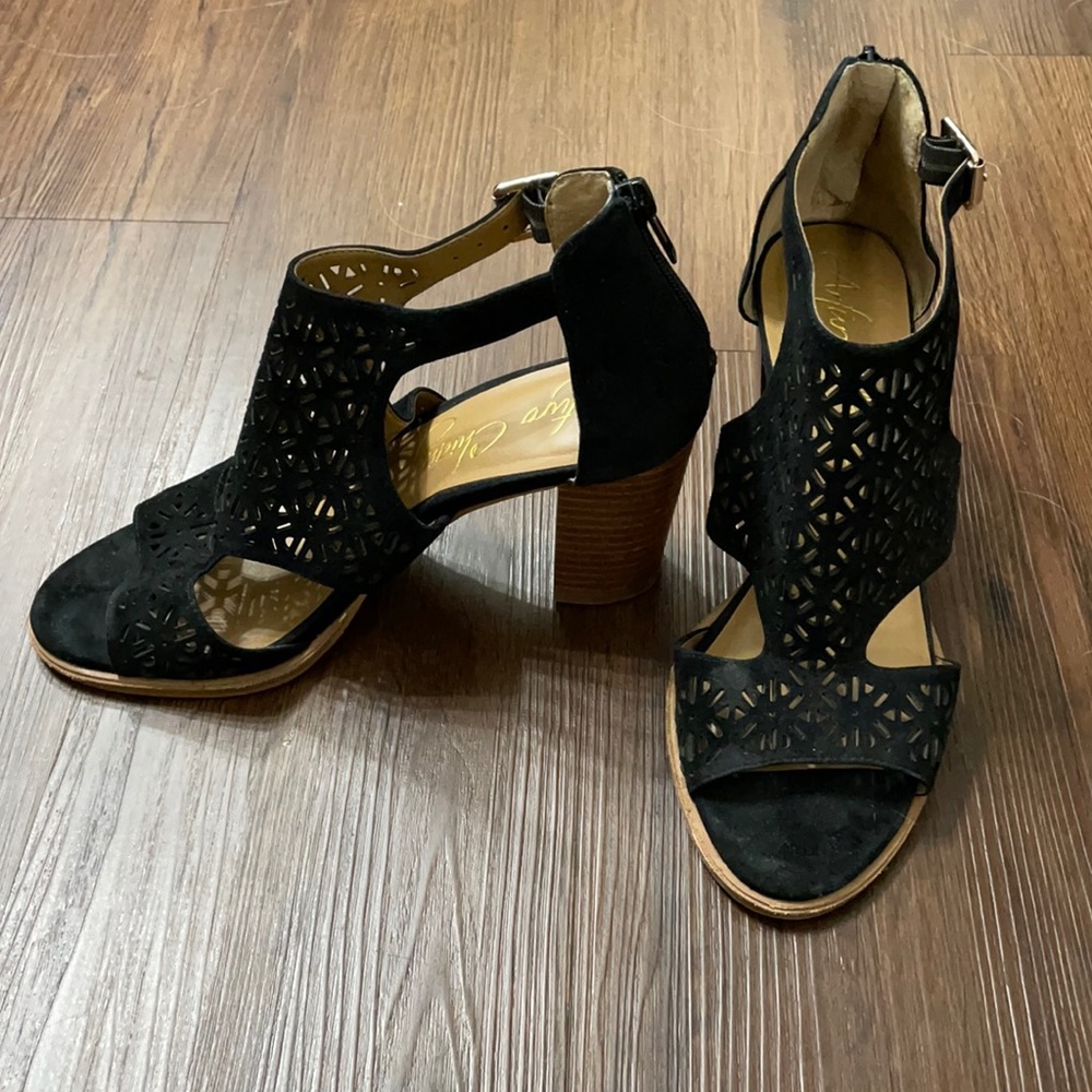 Arturo Chiang Black Heels